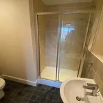 Rent 2 bedroom flat in East Midlands