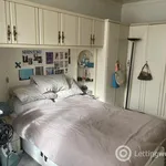 Rent 2 bedroom flat in Edinburgh