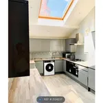 Rent 8 bedroom house in North West England