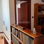 Rent 5 bedroom apartment of 150 m² in Penne