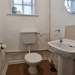 Rent 5 bedroom flat in South East England