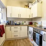 Rent 3 bedroom flat in West Midlands