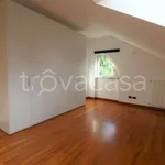 Rent 10 bedroom house of 400 m² in Arese