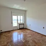 Rent 4 bedroom apartment of 159 m² in genova