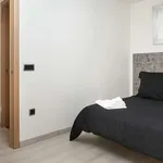 Rent 1 bedroom apartment in barcelona