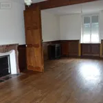 Maison de 146 m² avec 6 chambre(s) en location à Montreuil-Poulay