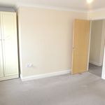 Rent 3 bedroom flat in Bourne