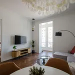 Rent 2 bedroom apartment of 80 m² in barcelona