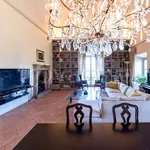 Rent 5 bedroom apartment of 240 m² in Lomagna