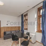 Rent 2 bedroom apartment of 70 m² in Hradec Králové