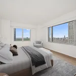 Rent 2 bedroom apartment of 136 m² in New York