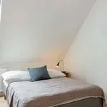 Rent a room of 132 m² in berlin