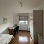 Rent a room of 120 m² in milan