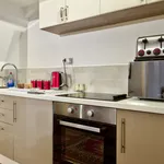 Rent 5 bedroom flat of 139 m² in Stamford