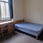 Rent 4 bedroom apartment in Scotland