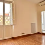 Rent 4 bedroom apartment of 200 m² in Roma