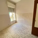 Affitto 3 camera appartamento di 90 m² in Reggio di Calabria