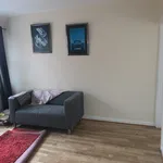 Rent 2 bedroom flat in London