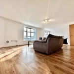 Rent 3 bedroom flat in Leeds