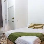 Rent a room of 150 m² in Valencia