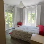 Rent a room of 140 m² in Madrid