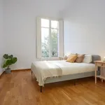 Rent 4 bedroom apartment of 140 m² in Barcelona