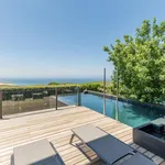 Rent 4 bedroom apartment of 248 m² in Cascais