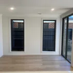 Rent 4 bedroom house in Narre Warren