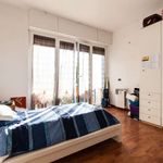 Rent a room of 110 m² in Roma