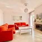 Rent 4 bedroom house of 215 m² in Cádiz