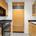 Rent 1 bedroom apartment of 85 m² in New York