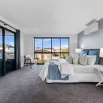 Rent 5 bedroom house in Calamvale