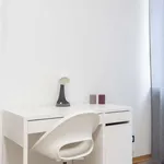 Rent a room in turin