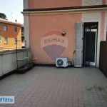 Affitto 3 camera appartamento di 85 m² in Bologna