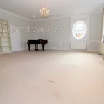 Rent 2 bedroom apartment in Mid Sussex