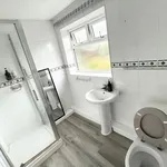 Rent 3 bedroom flat in Leeds