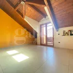 Rent 4 bedroom apartment of 125 m² in Calvizzano