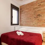 Rent 2 bedroom apartment of 915 m² in Barcelona