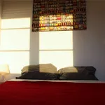 Rent a room of 60 m² in lisbon