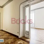 Rent 6 bedroom apartment of 250 m² in Milan