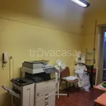 Affitto 5 camera appartamento di 142 m² in Catania