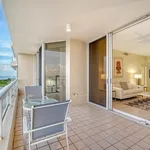 Rent 2 bedroom apartment of 131 m² in Sarasota