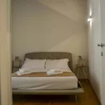 Rent 2 bedroom apartment in Milan