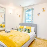 Rent 1 bedroom apartment of 500 m² in London