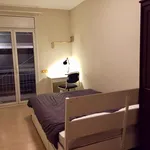 Rent a room of 140 m² in Barcelona