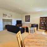 Rent 2 bedroom apartment in Surrey