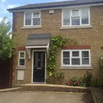 Rent 3 bedroom house in South East England