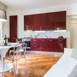 Rent 1 bedroom apartment of 52 m² in Florence