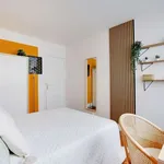 Rent a room in paris