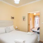 Rent 1 bedroom apartment of 70 m² in Lisbon